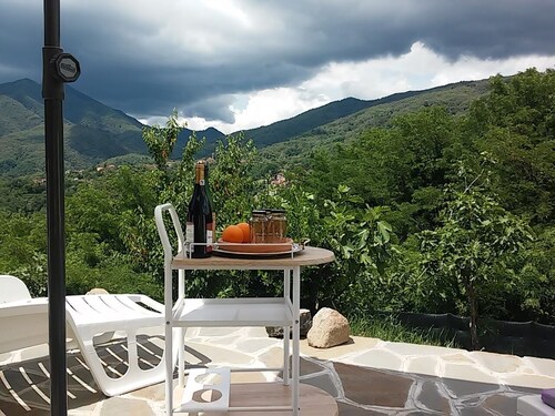 CA GIACOMO, au milieu des bois de la Lunigiana .. relax ... et des ambiances uniques