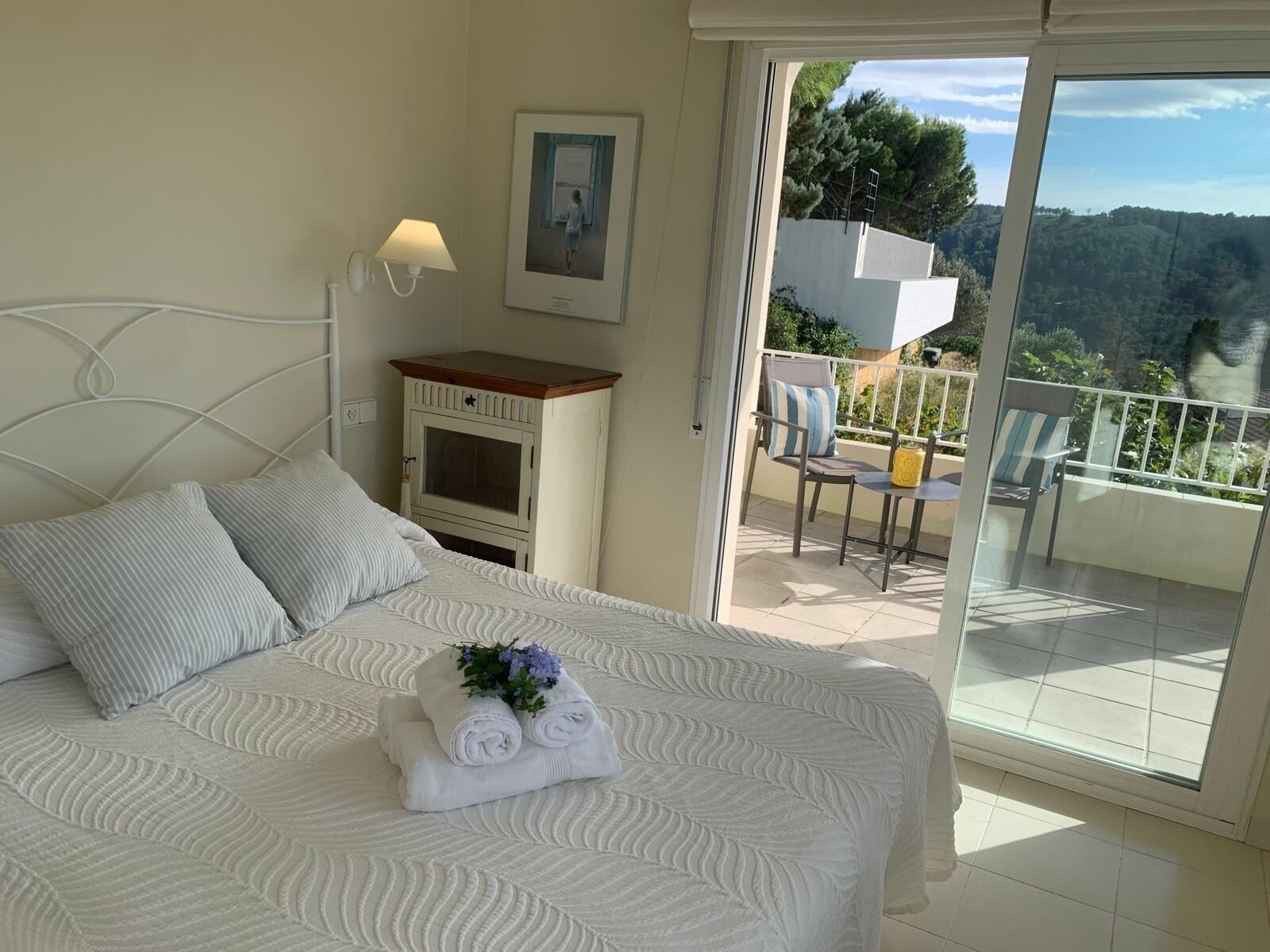 3 bedrooms, iron/ironing board, free WiFi