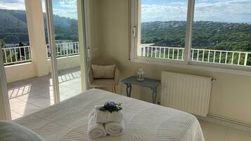 3 habitaciones, tabla de planchar con plancha y wifi gratis