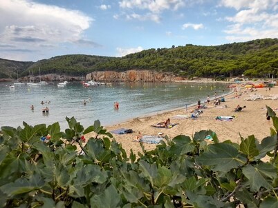 Comfortable villa in Punta Montgó with spectacular views, pool and garden