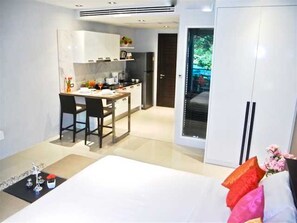 1 bedroom, iron/ironing board, WiFi