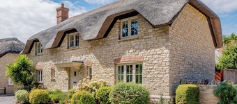 A charming yet contemporary thatched cottage close to Lulworth Cove.