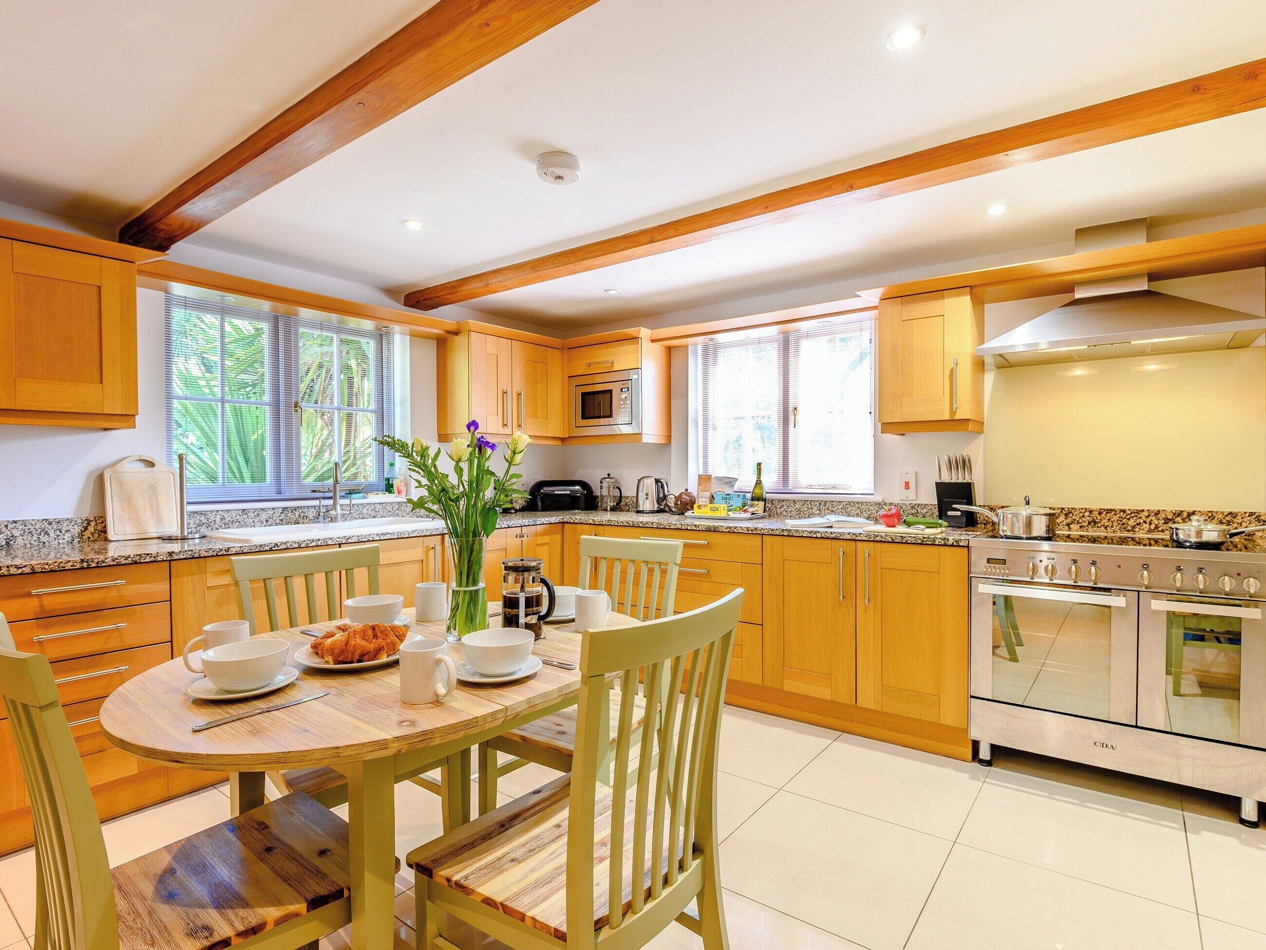 Highchair, cookware/dishes/utensils