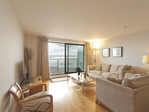 Living area - 3 bedroom accommodation in Westward Ho! (Westward Ho!)