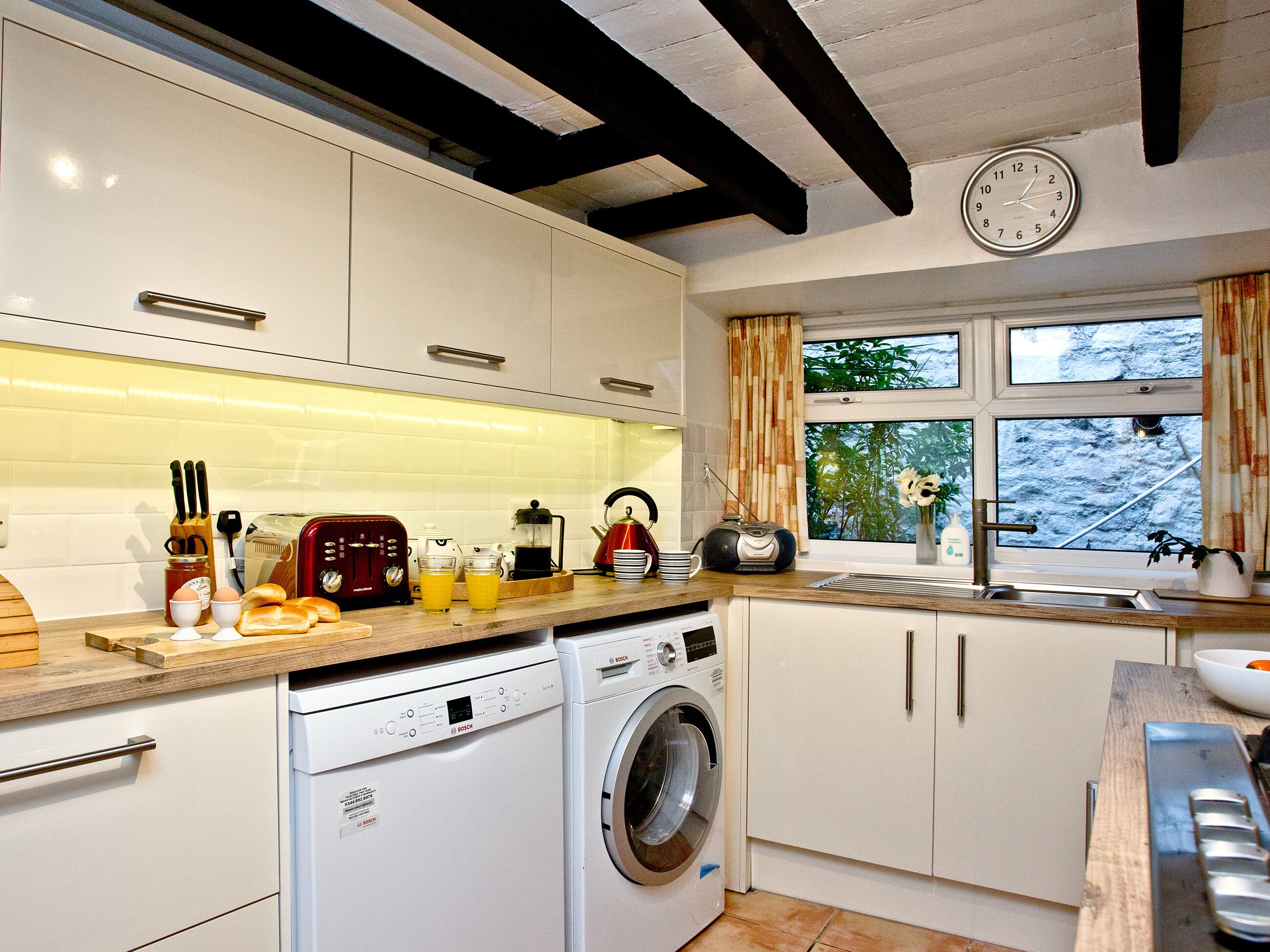 Dishwasher, cookware/dishes/utensils