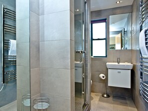 Bathroom - Harbreck Heights -Masts B9 (Torquay)