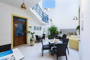 Frokostbuffé er inkludert hver dag