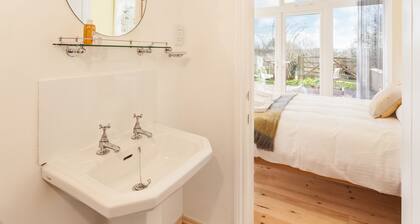 2 bedroom accommodation in Braunton, near Barnstaple