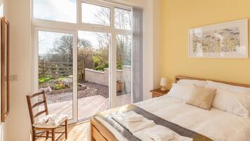 2 間睡房、免費 Wi-Fi