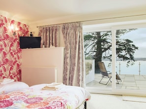 2 bedrooms, free WiFi - 2 bedroom accommodation in Torquay (Torquay)