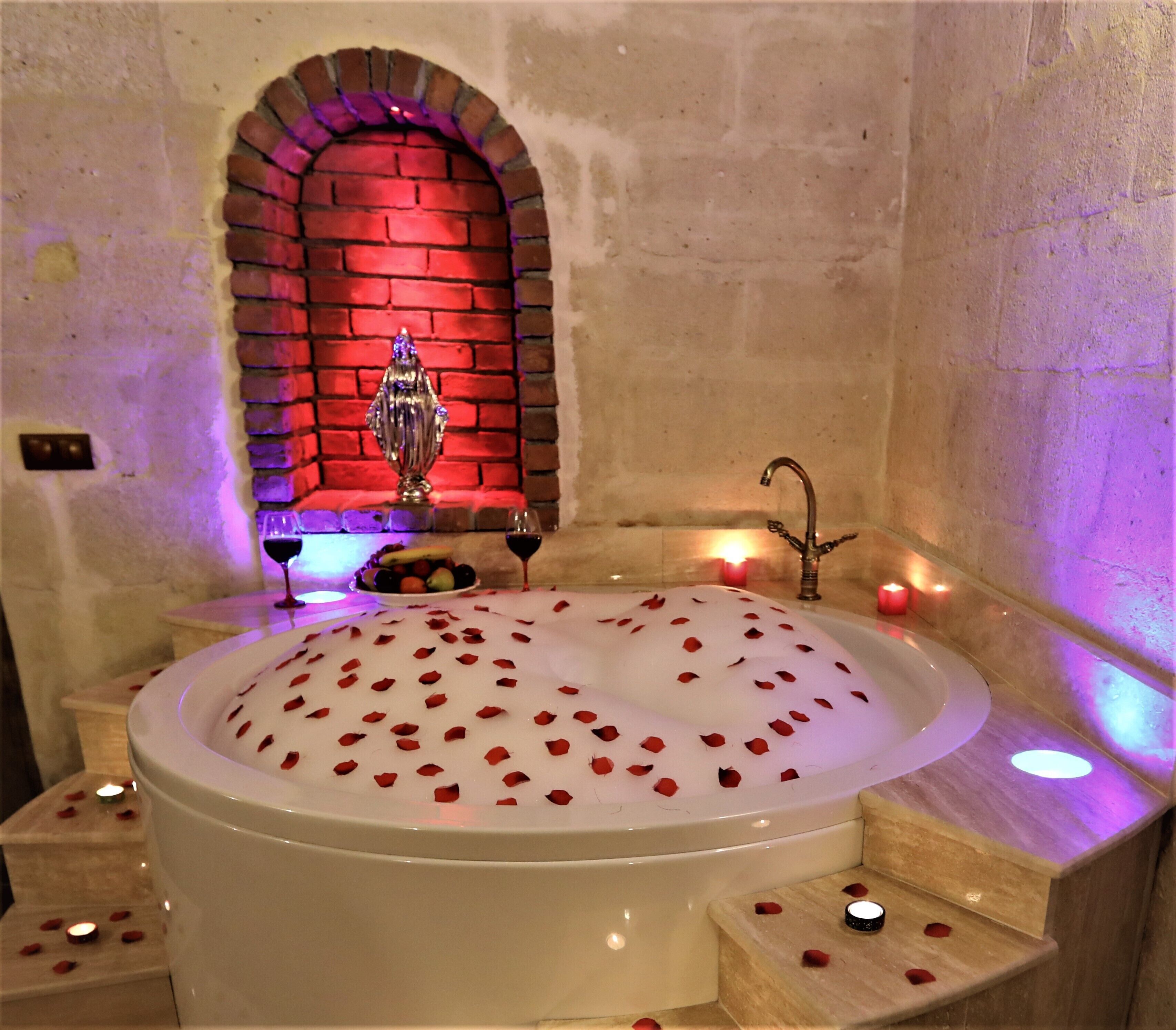 superior suite | 1 bedroom, minibar, free wifi, bed sheets