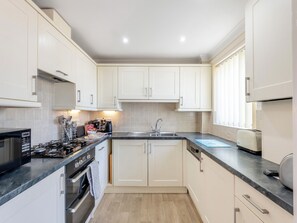 Dishwasher - Marina views at this spacious and stylish apartment. (Brixham)
