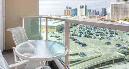 PARAS RATE! Hotellityyppi Merinäköala Ala Moana Condominium (AH01)