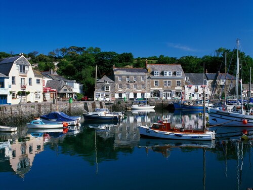 4 bedroom accommodation in Padstow