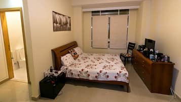 Desk, iron/ironing board, free WiFi, bed sheets