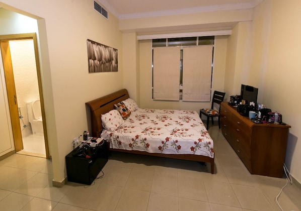 Room - 4902 (Dubai)