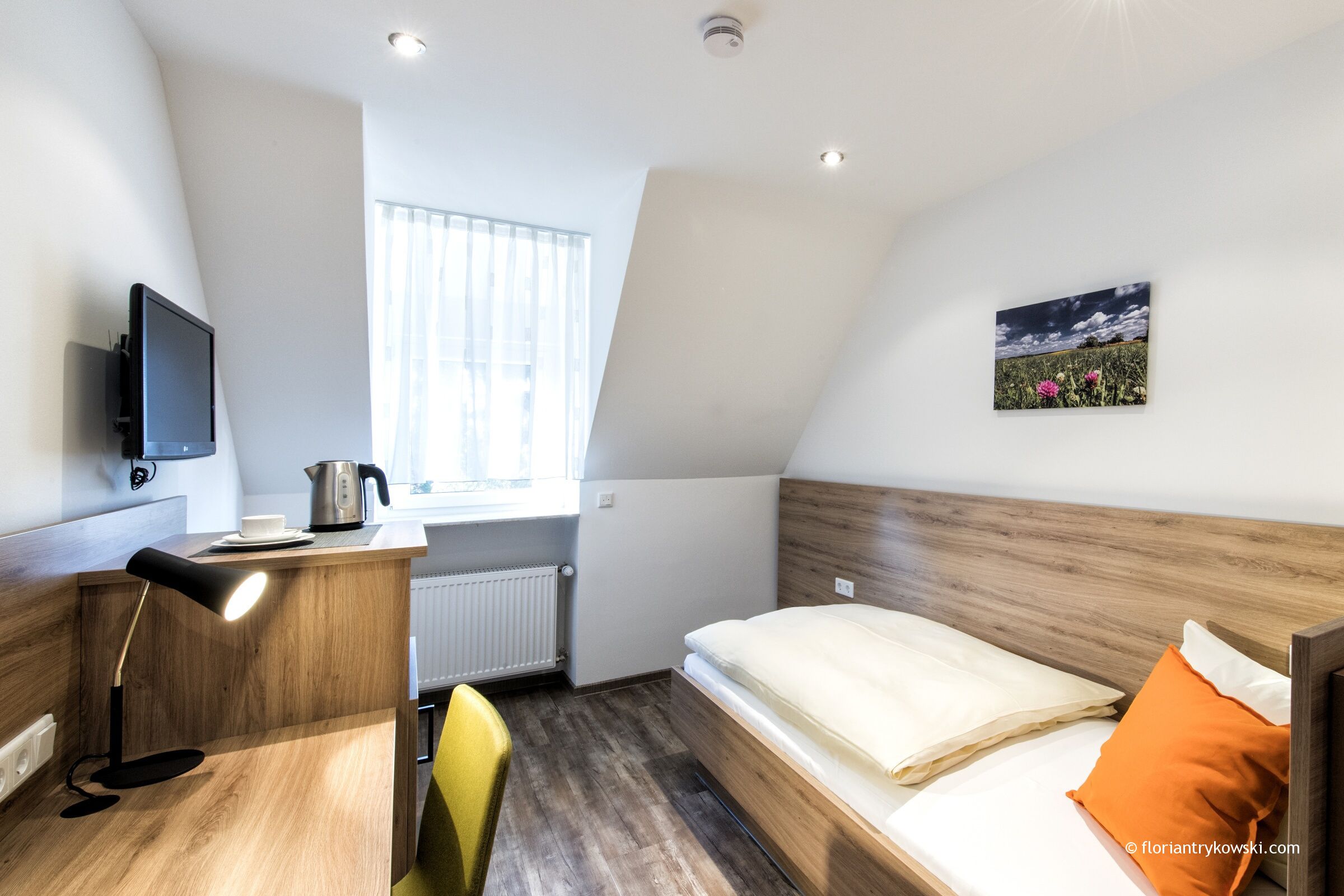 1 bedroom, in-room safe, desk, laptop workspace