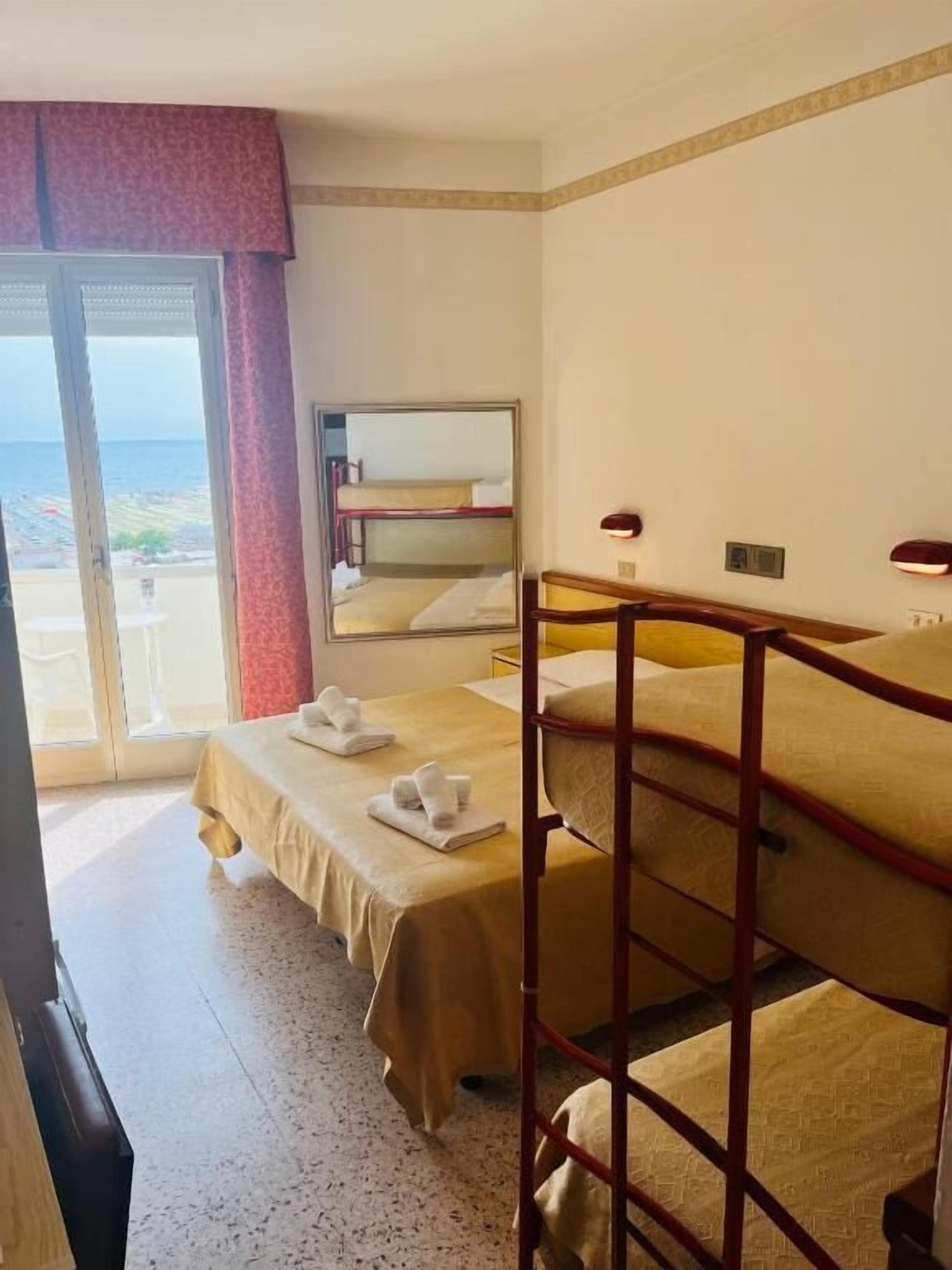 Photo - Hotel Columbia Frontemare