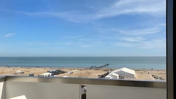 Matrimoniale Con Balcone Vista Mare | In-room safe, desk, blackout curtains, free WiFi