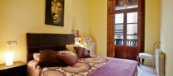 Apartment historic center Valencia