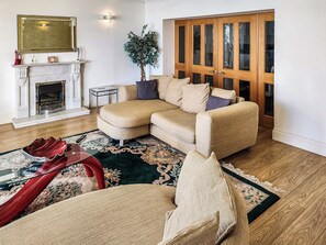 Living area - A stylish apartment with spectacular views over Torbay. (Torquay)