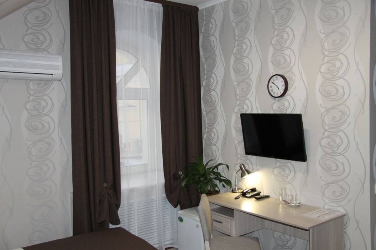 Standard Double or Twin Room, 2 Twin Beds, Non Smoking, City View | Hypo-allergenic bedding, blackout drapes, iron/ironing board