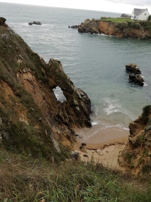 On the beach - CHARMING HOUSE IN THE COUNTRY (Priziac)