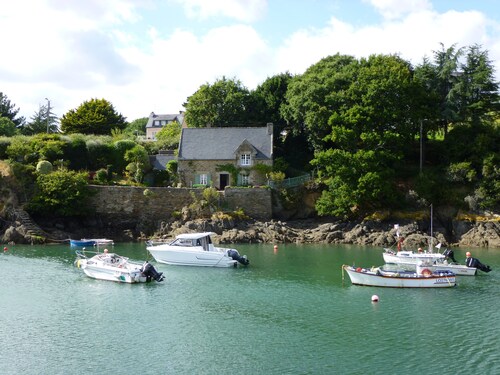 MAISON CHARMANTE A LA CAMPAGNE 

