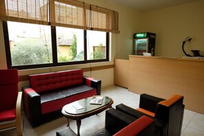 Double Room, Balcony | Living area