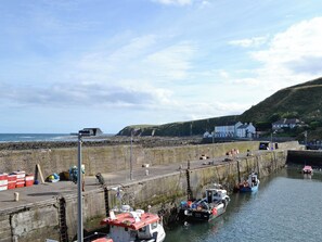 Marina - 2 bedroom accommodation in Burnmouth, near Eyemouth (Burnmouth, near Eyemouth)