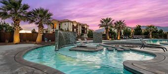 Zion Village Resort 2102| Community Pool, Ping Pong table, and near Zion National Park