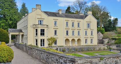 2 makuuhuoneen majoitusta Nantgaredigissä, lähellä Llandeiloa