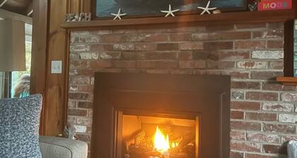 Steps to a private bay beach from this private & Charming Cape! Book this Fall!