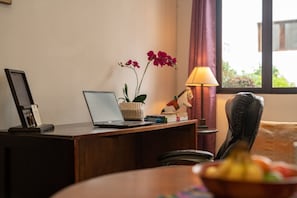 1 camera, Wi-Fi gratuito, lenzuola