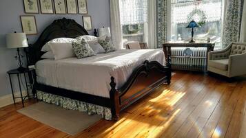 Luxury Double Room, 1 King Bed, Courtyard View | Premium bedding, memory-foam beds, individually decorated