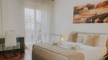 3 Schlafzimmer, Zimmersafe, Schreibtisch, BĂŒgeleisen/BĂŒgelbrett