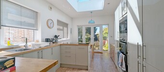 Broyle House, Chichester - perheen talo, joka mahtuu 4 hengelle 2 makuuhuoneessa