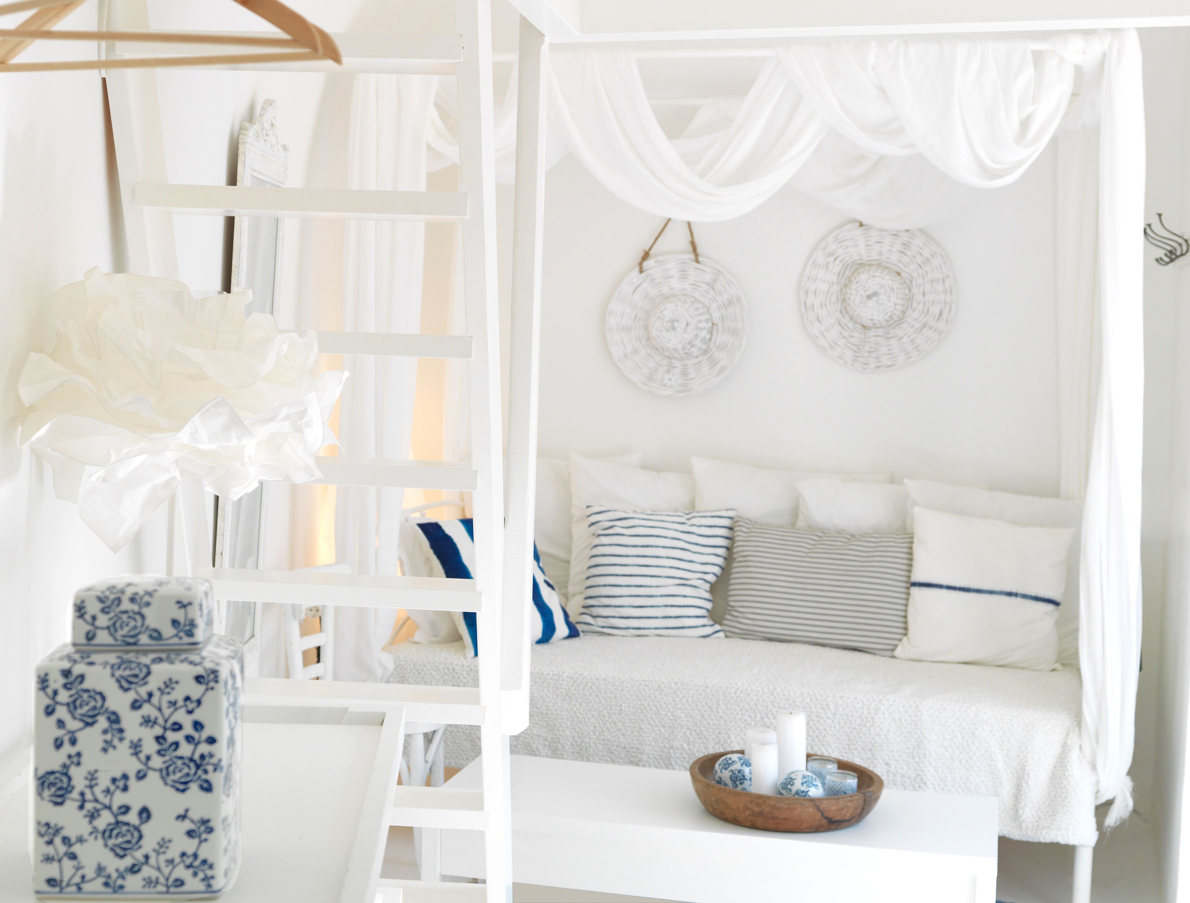 مكواة/لوح كي وواي فاي وملاءات أسرّة