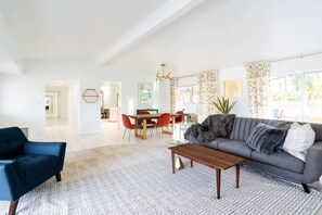 TV, peis og fotballspill