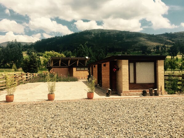 Front of property - El Portal de Iza (Iza)