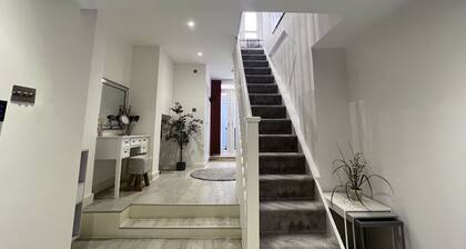 Beautiful BoutiqueApartment in the heart of Tunbridge Wells Town Centre.