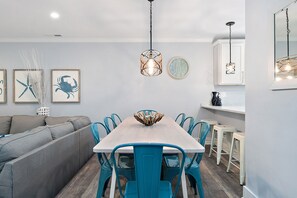 Dining - Welcome to Sea Glass Cottage, Walk, bike, trolley, or drive to the Beach! (Bethany Beach)