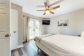 4 bedrooms, Internet, bed sheets