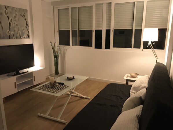 TV - Francisco Cano bowling (Fuengirola)