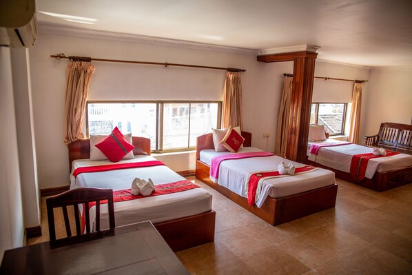 Egyptian cotton sheets, premium bedding, pillow-top beds, in-room safe