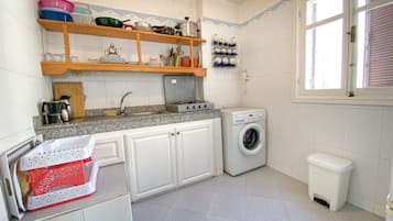 Căn hộ, 2 phòng ngủ, quang cảnh biển | Bếp riêng | Tủ lạnh, lò vi sóng, lò nướng, bếp nấu