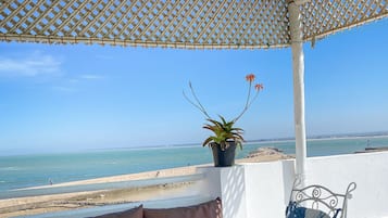 Apartment, 2 Bedrooms, Ocean View | Teres/patio