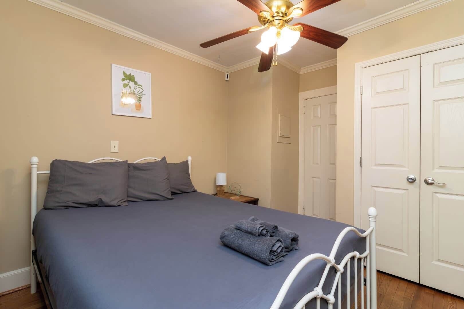 1 chambre, fer et planche à repasser, Wi-Fi, draps fournis