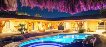 Stunning Lake View - Pool & Spa House - BBQ, Fire Pit + Garage Parking