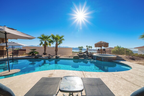 Piscine extérieure